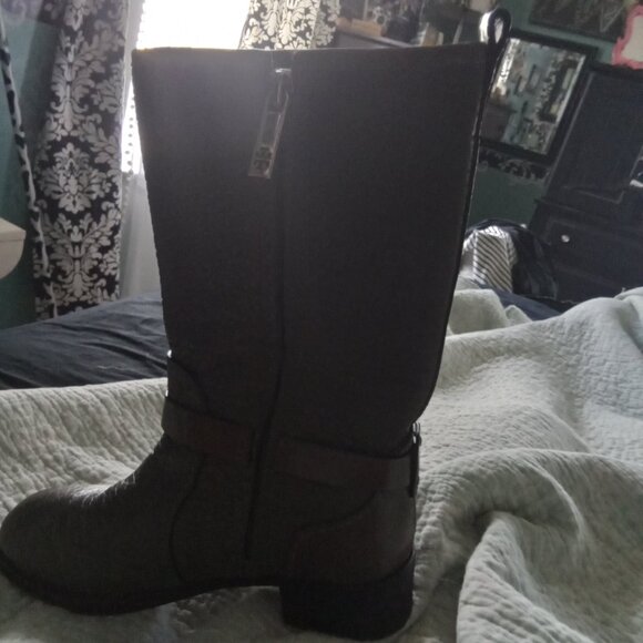 Tory Burch boots. Leona - Picture 7 of 7